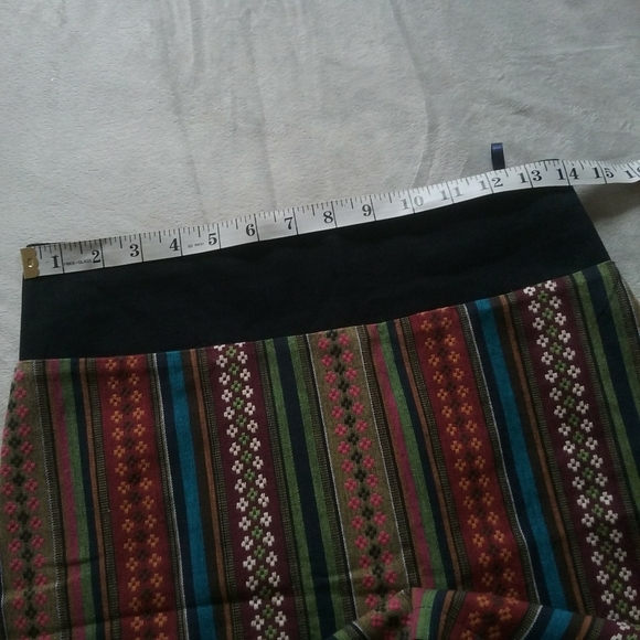 ⭕ 3/$30 Multi Colored Hippy Vibes~ Mini Skirt - Picture 8 of 10